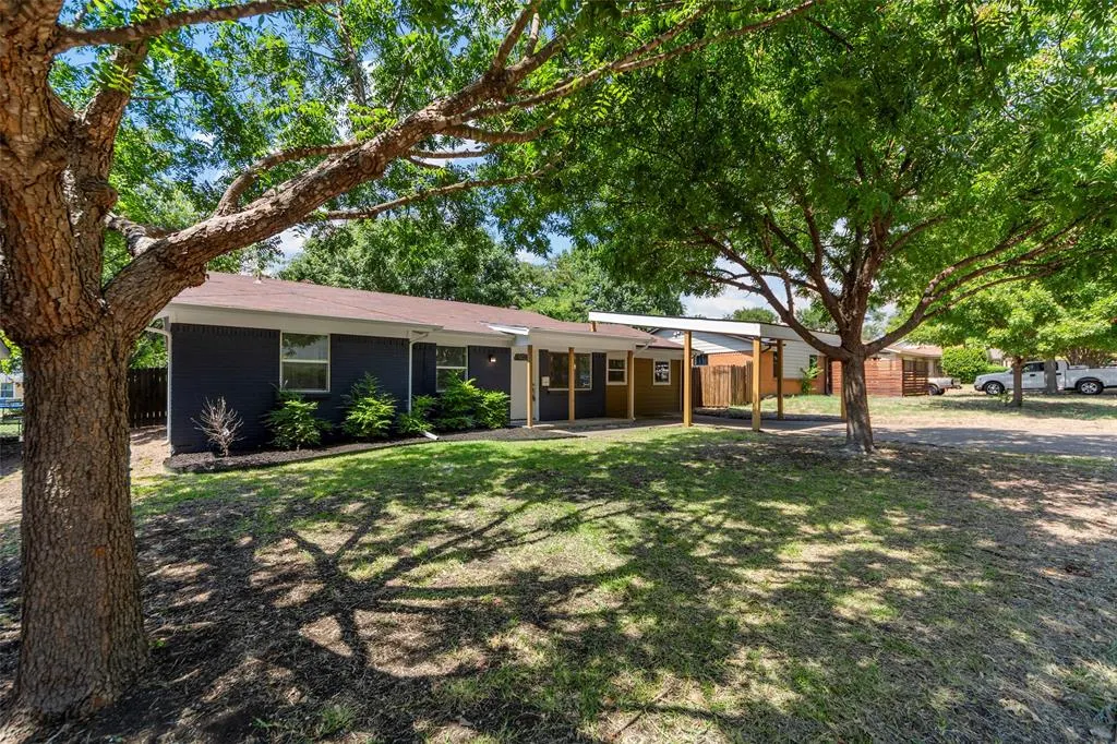 13215 Blossomheath Lane