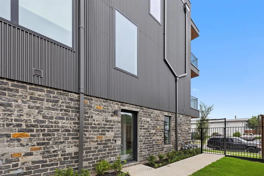 4330 Dickason Avenue, #102