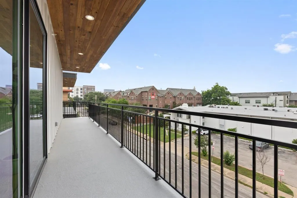 4330 Dickason Avenue, #102