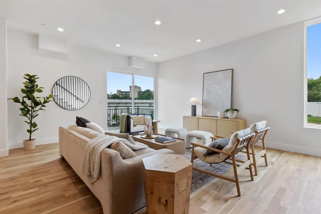 4330 Dickason Avenue, #102