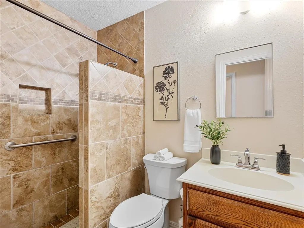 4500 Cedar Crest Drive