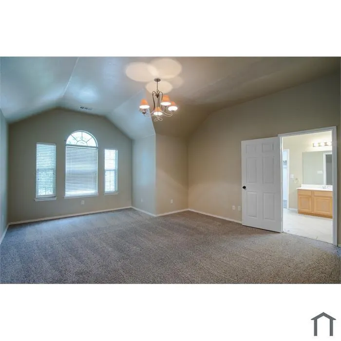 3212 Avery Lane