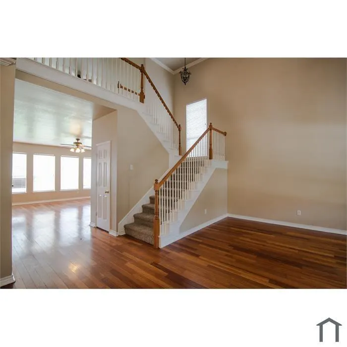 3212 Avery Lane