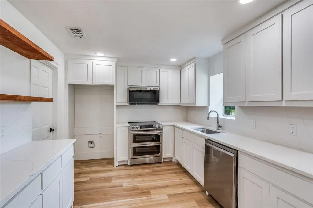 3600 Brookshire Drive