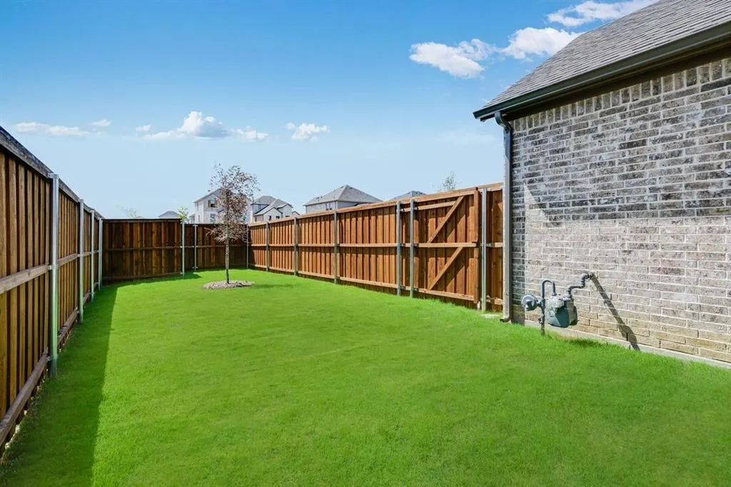 1128 Wheatgrass Mews