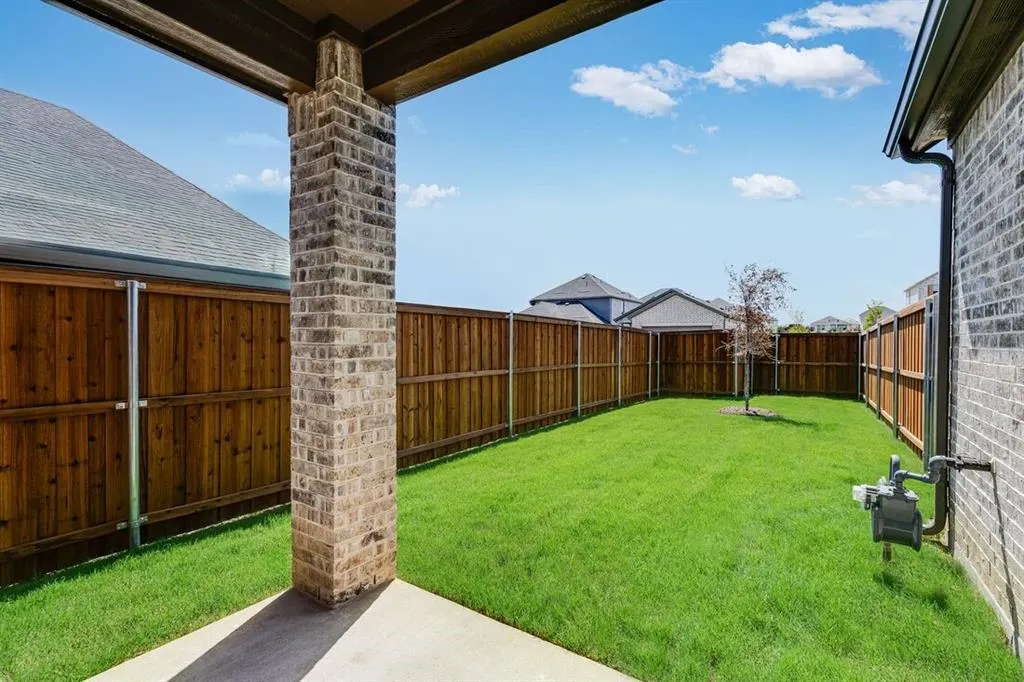 1128 Wheatgrass Mews