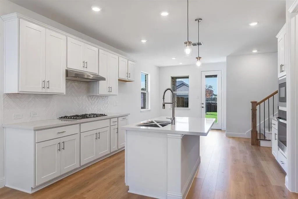1128 Wheatgrass Mews