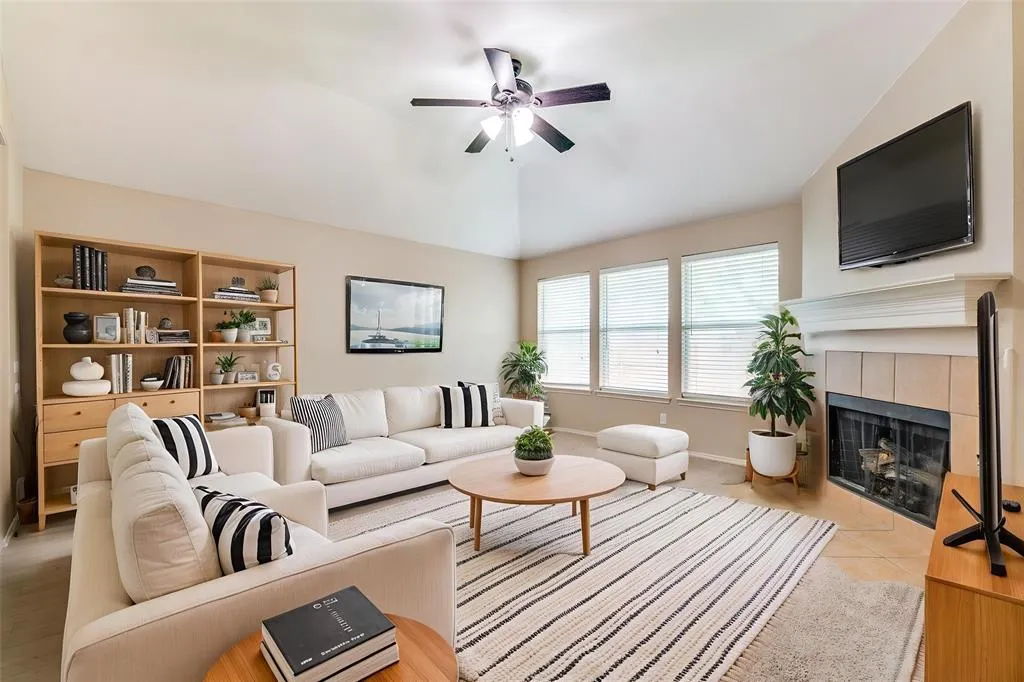 1117 Red Hawk Drive