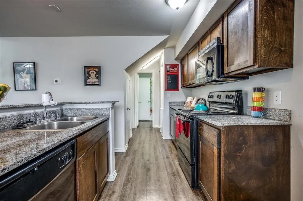 9837 Walnut Street, #201