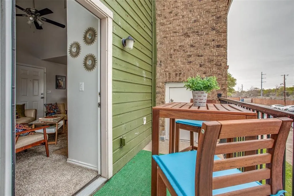 9837 Walnut Street, #201