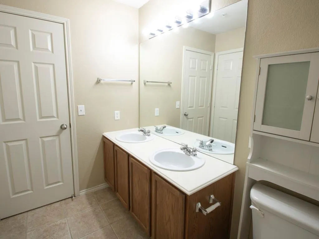 2228 Stonepark Place
