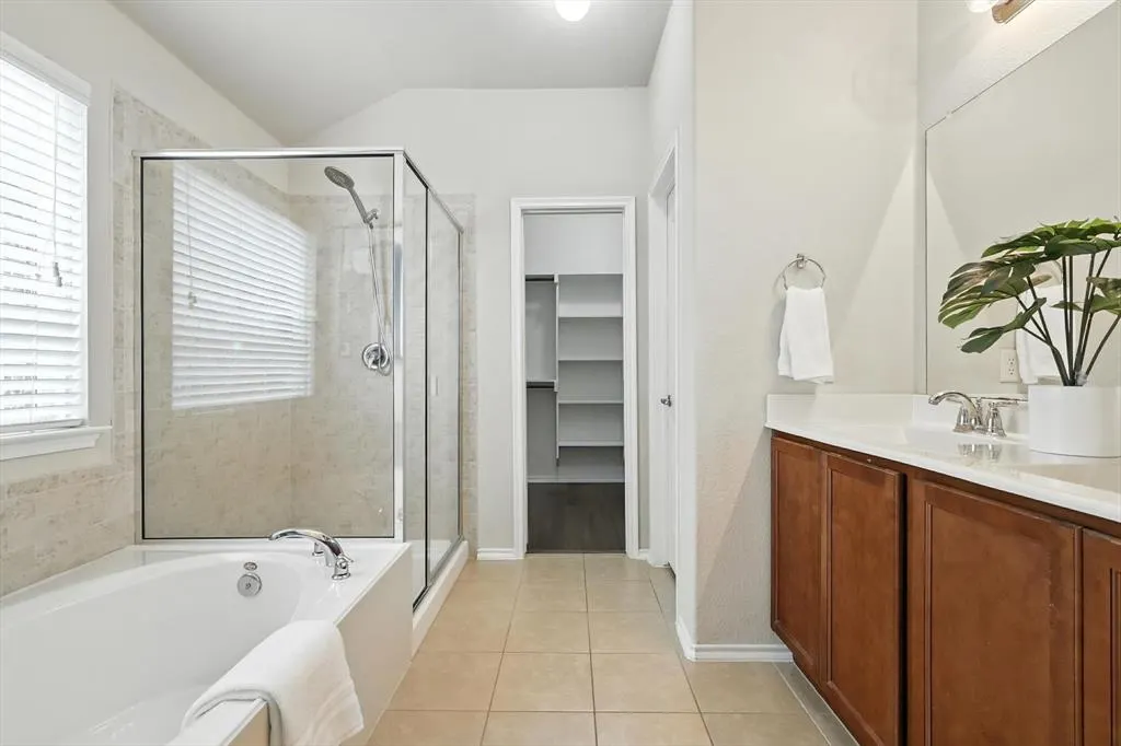 1114 Baylor Road