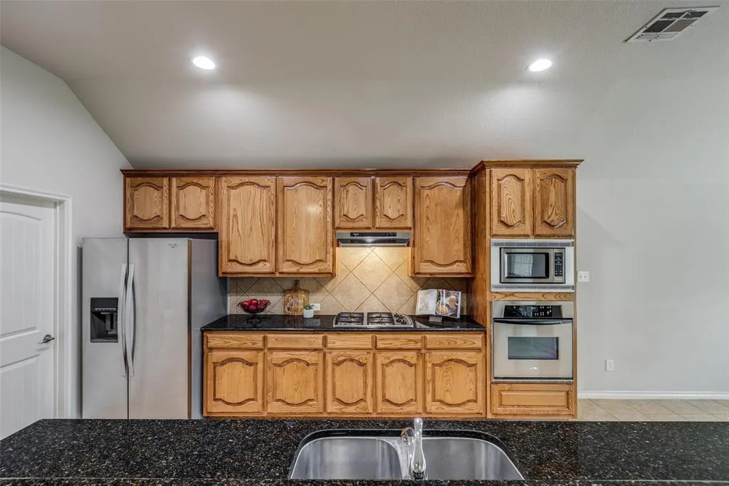 8209 Indian Palms Trail