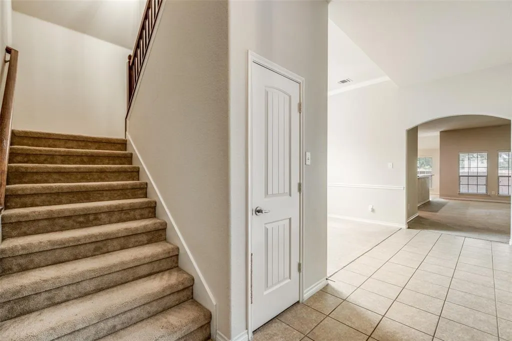 8209 Indian Palms Trail