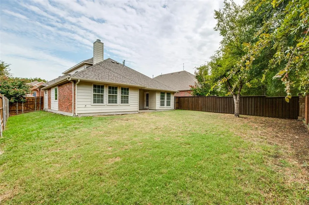 8209 Indian Palms Trail