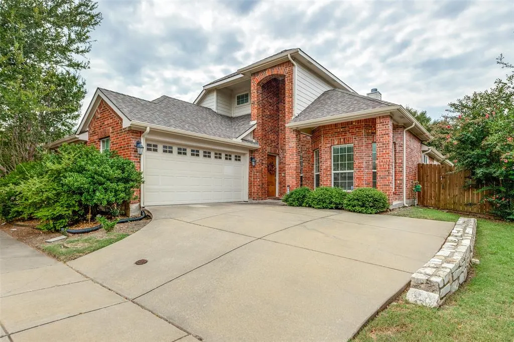 8209 Indian Palms Trail