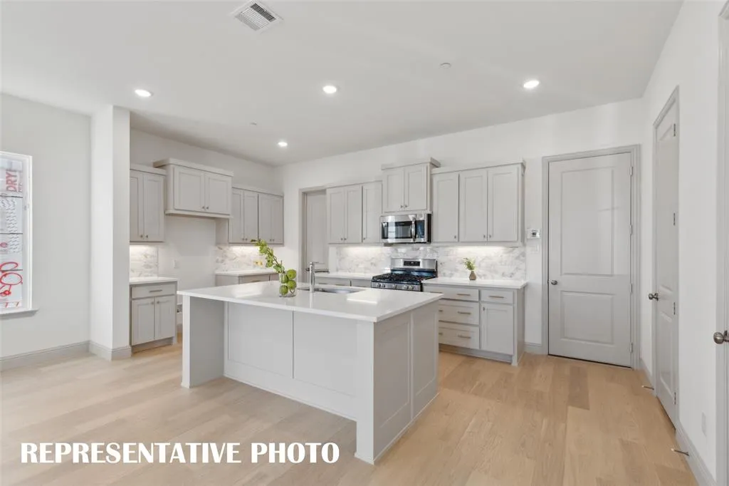 15632 Millwood Trail