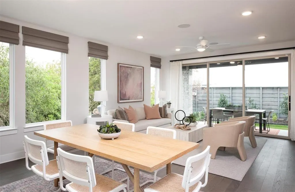 1117 Amaryllis Lane