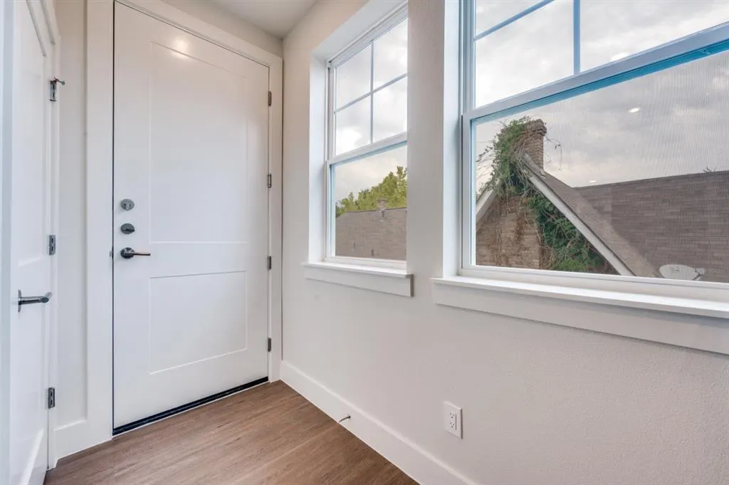 5317 Reiger Avenue, #301