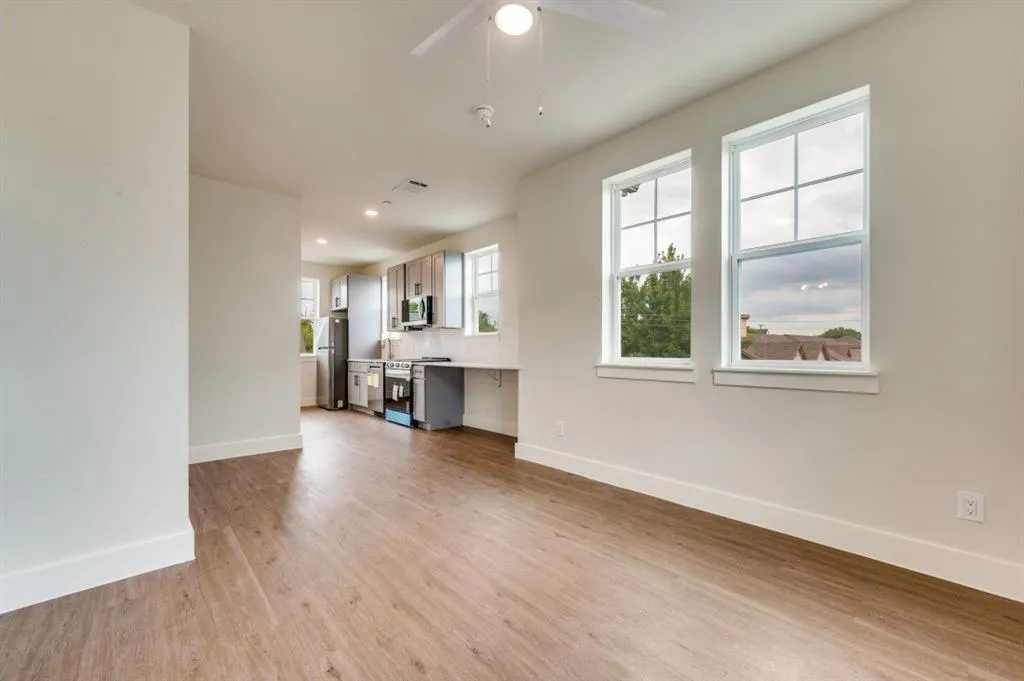 5317 Reiger Avenue, #301