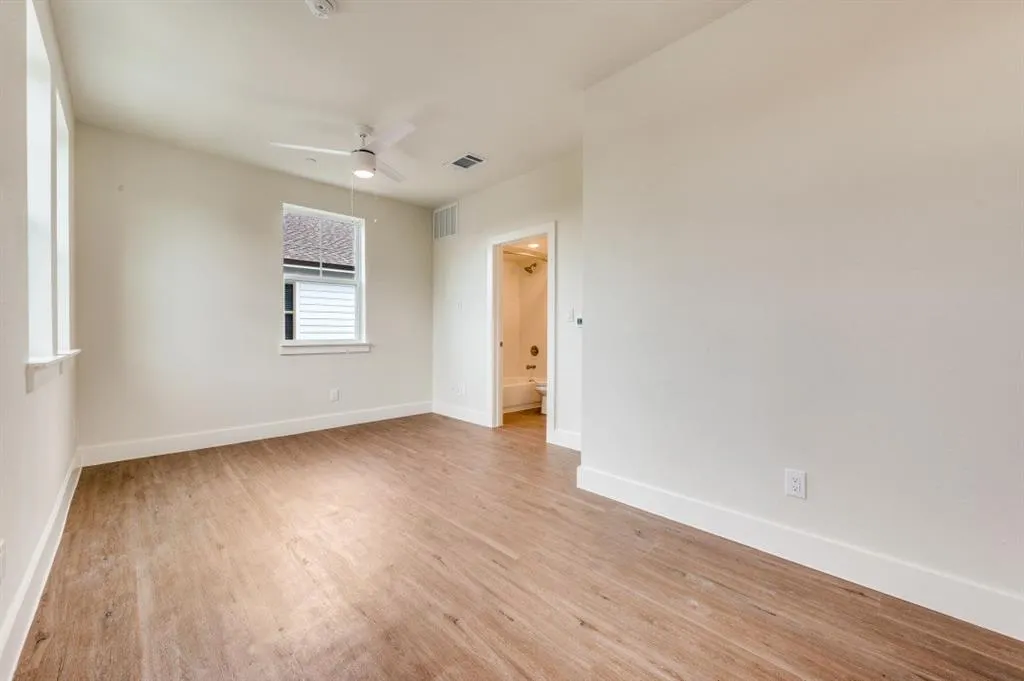 5317 Reiger Avenue, #301