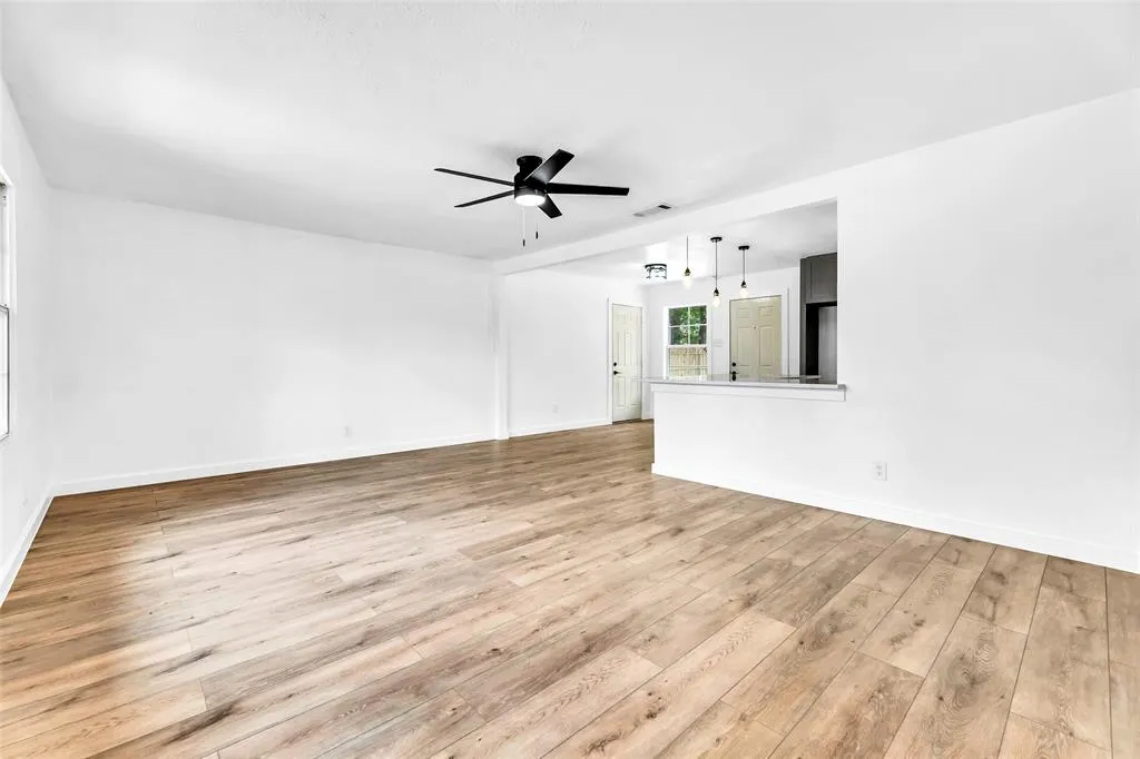 3916 Vanette Lane