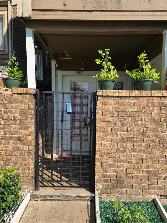 9801 Walnut Street, #102