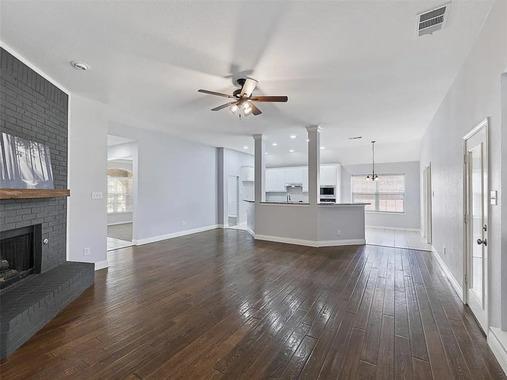 1422 Wallace Drive