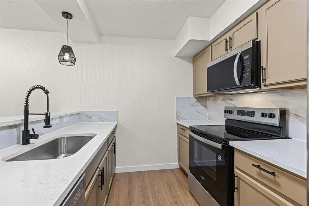 7510 Holly Hill Drive, #152