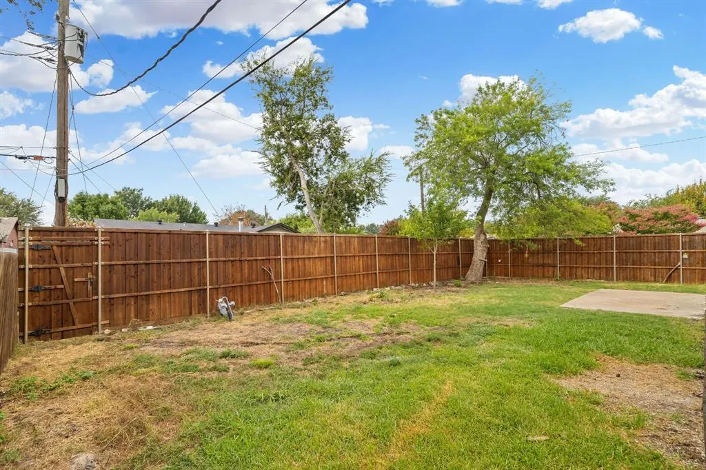 1231 Ridgeway Drive