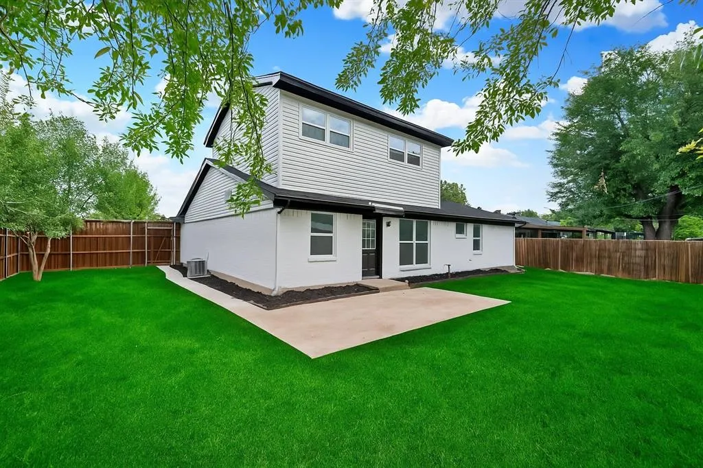 1231 Ridgeway Drive