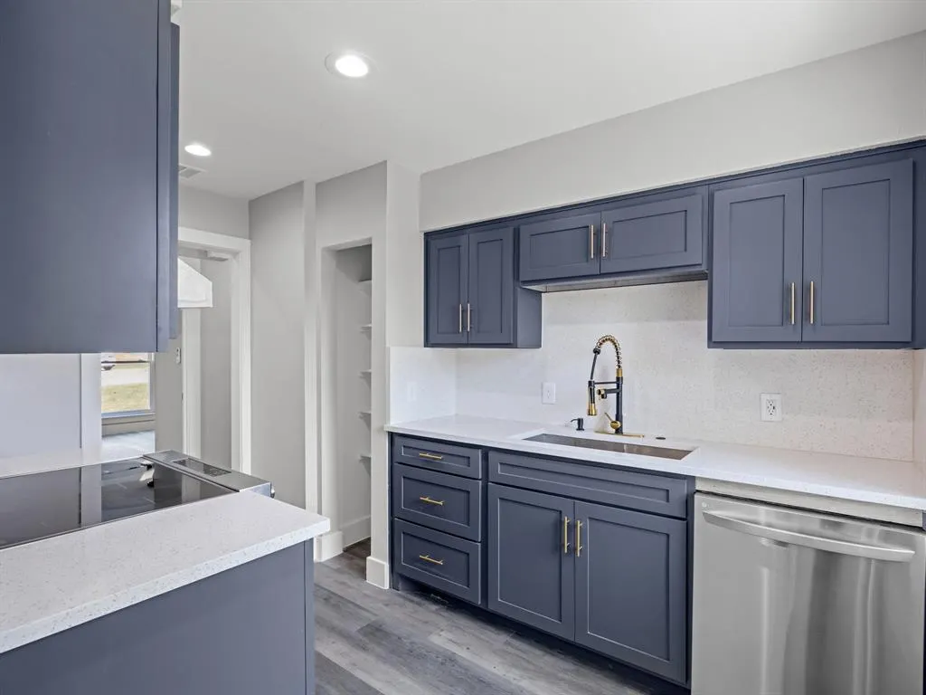 1142 Deerwood Drive