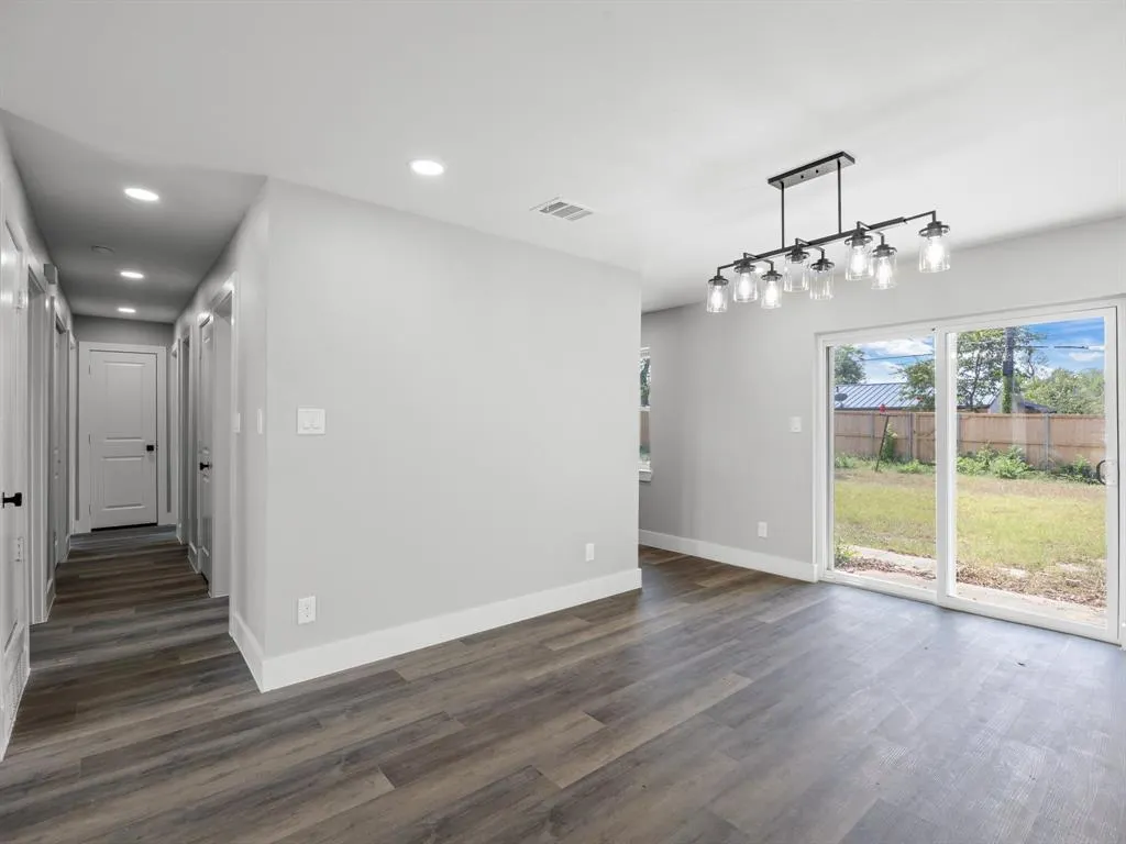 1142 Deerwood Drive