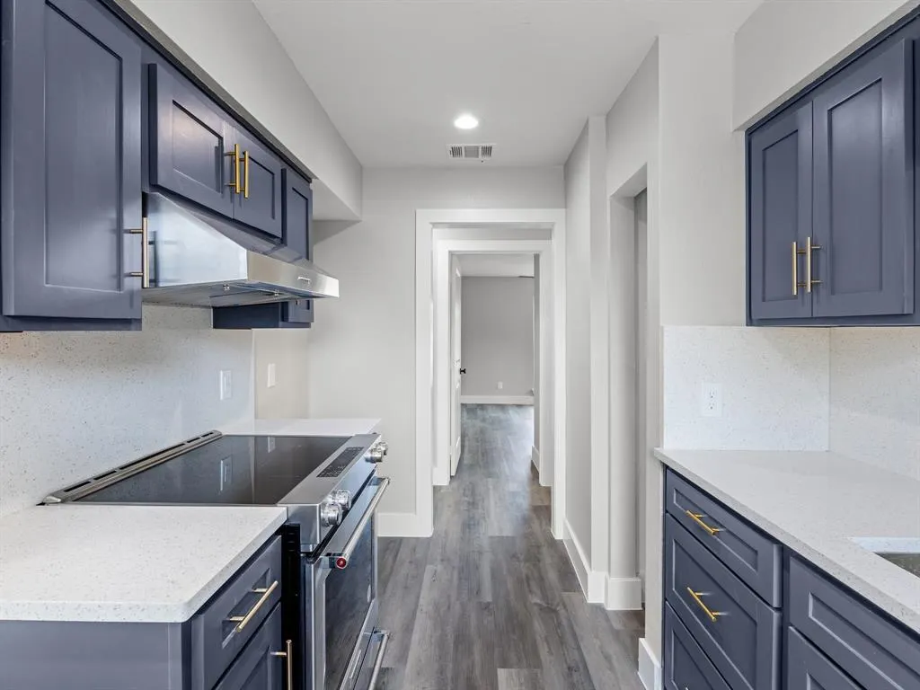 1142 Deerwood Drive