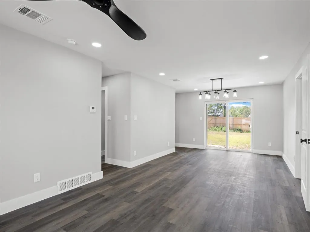 1142 Deerwood Drive