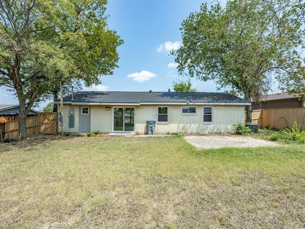 1142 Deerwood Drive