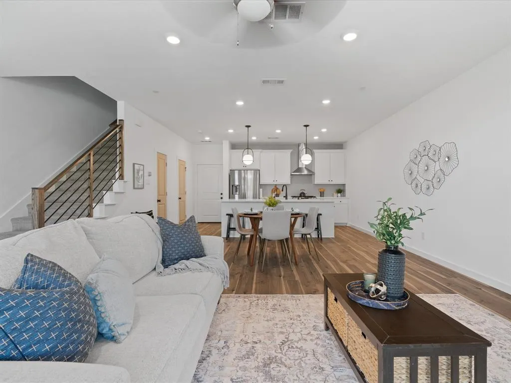 871 Cavitt Court