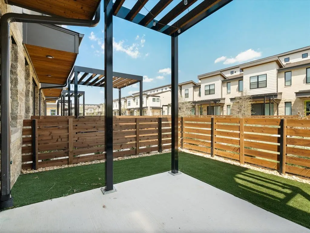 871 Cavitt Court