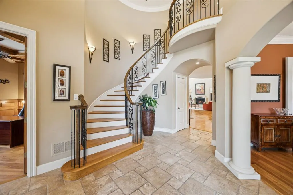 1108 Waterfall Drive