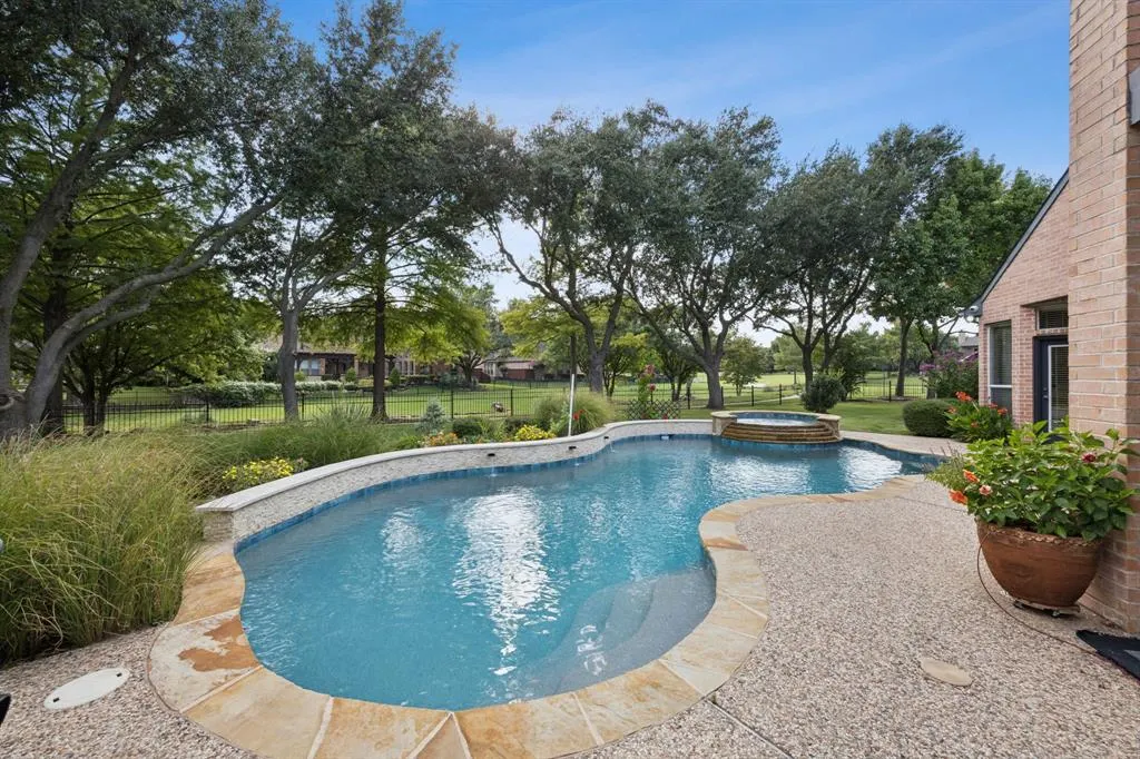 1108 Waterfall Drive