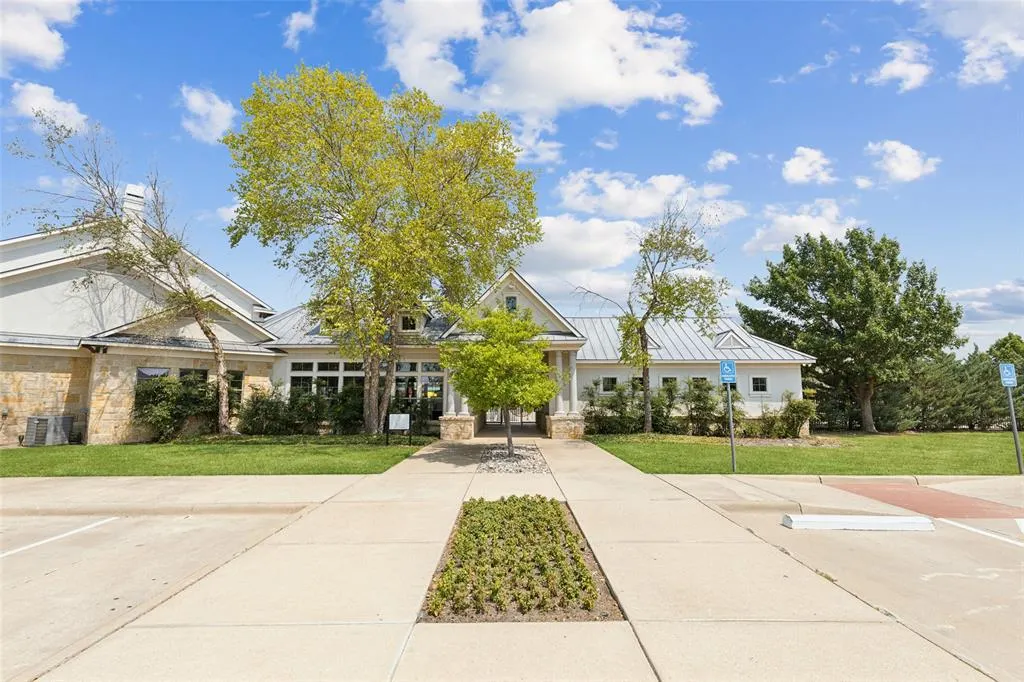 1221 Rivers Creek Lane