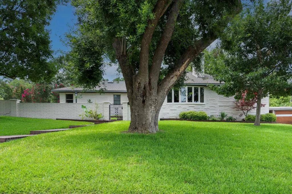 133 Lakeridge Drive