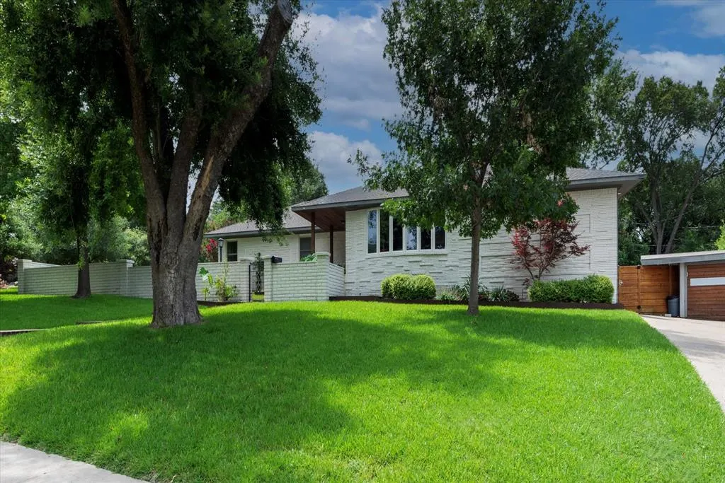 133 Lakeridge Drive