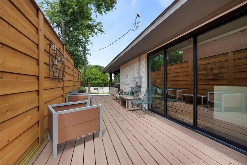 133 Lakeridge Drive