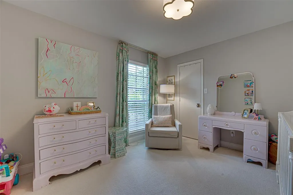 6122 White Rose Trail