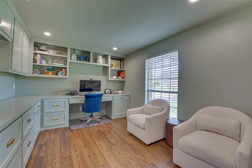 6122 White Rose Trail