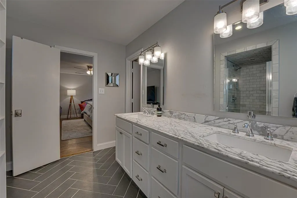 6122 White Rose Trail