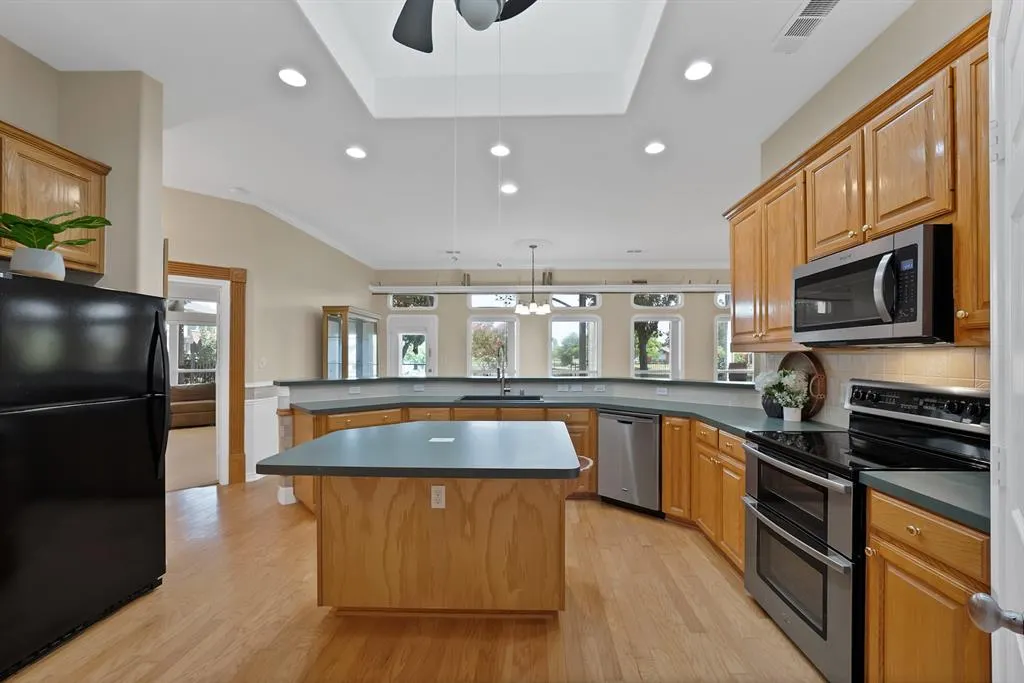 11204 Harbor Road