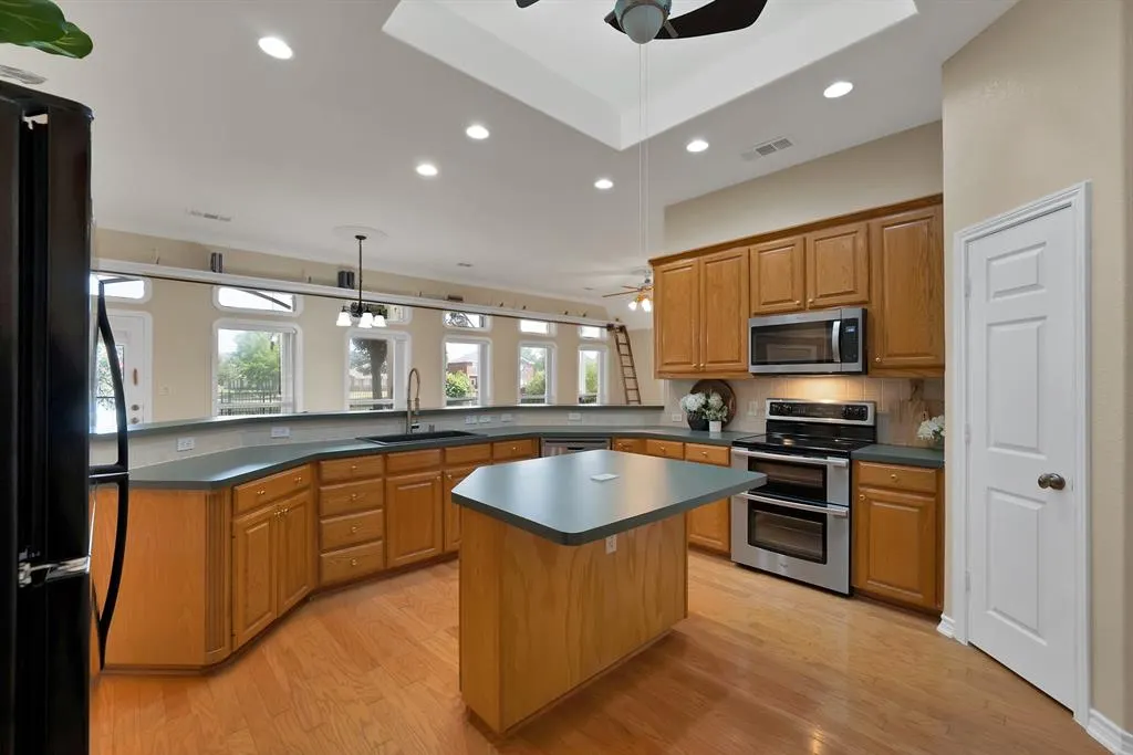 11204 Harbor Road