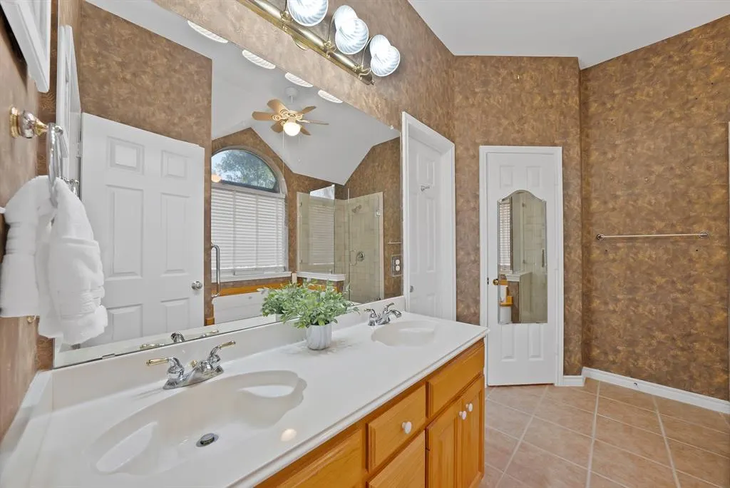 11204 Harbor Road